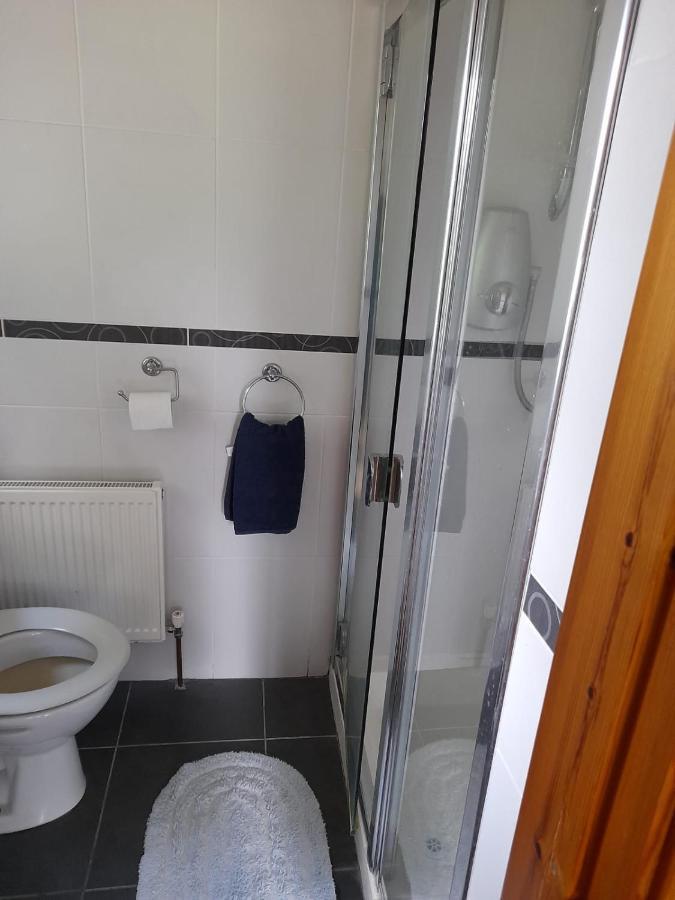 Katy Kellys Countryside Self Catering Cottage 로스코먼 외부 사진