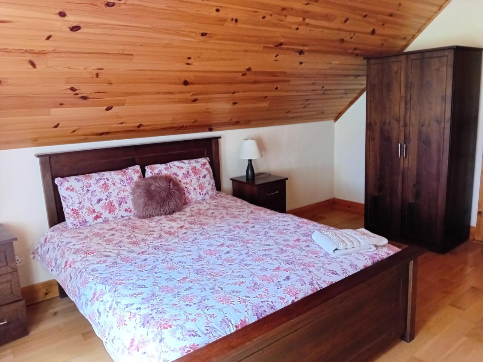 Katy Kellys Countryside Self Catering Cottage 로스코먼 외부 사진