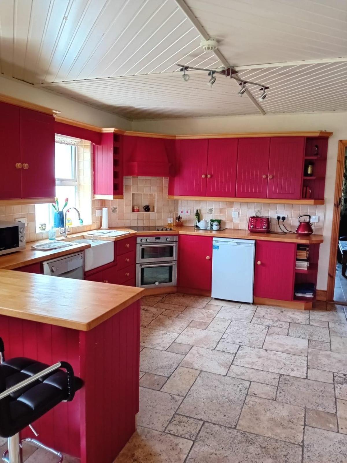 Katy Kellys Countryside Self Catering Cottage 로스코먼 외부 사진